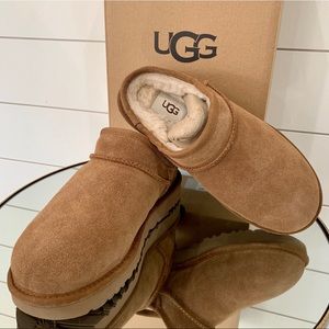 UGG Chestnut Classic Slipper
